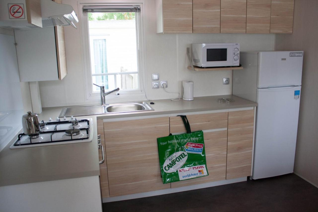 Mobile Homes By Kelair At Playa Montroig Camping Resort Тарагона Екстериор снимка
