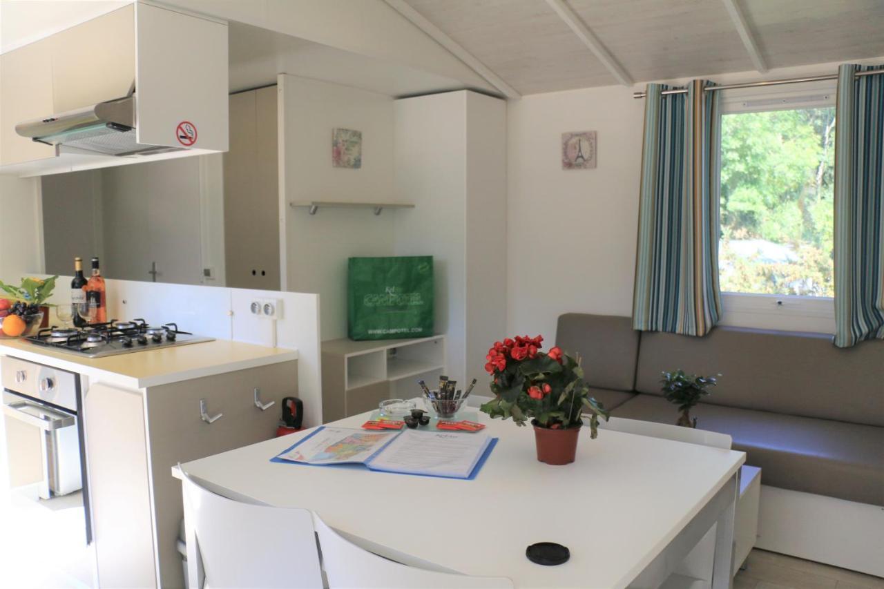Mobile Homes By Kelair At Playa Montroig Camping Resort Тарагона Екстериор снимка